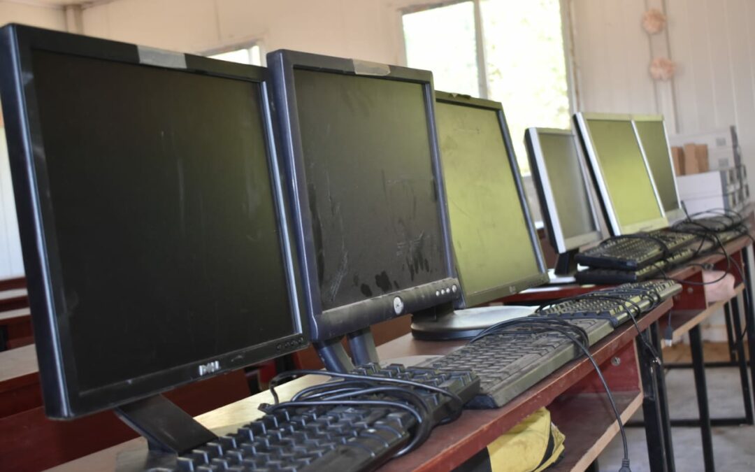 Le Lycée d’Andramasina a reçu des ordinateurs de la part du Consulat de Monaco